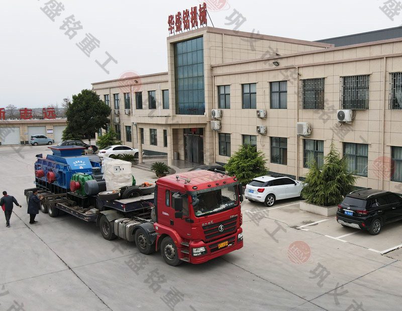 時(shí)產(chǎn)200噸對輥液壓制砂機(jī)，處理鵝卵石、石灰石的出砂效果怎么樣呢？