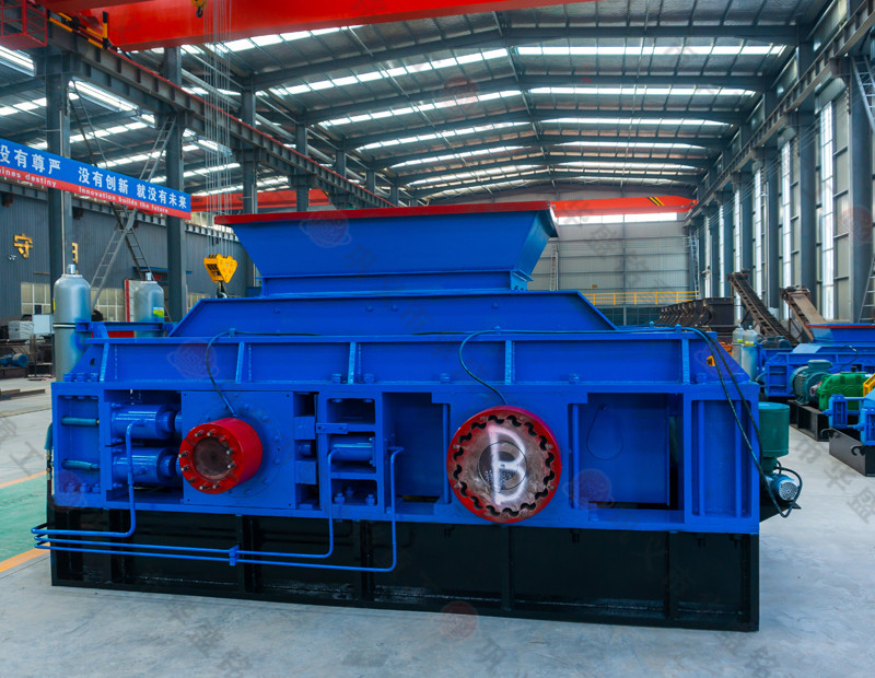 砂石廠需要什么設(shè)備，出料1-3mm對輥破碎機(jī)廠家